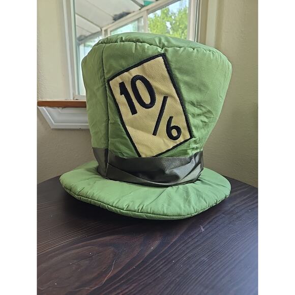 VTG Disney Parks Mad Hatter Top Hat 10/6 Alice In Wonderland Green Size Adult - Picture 1 of 7